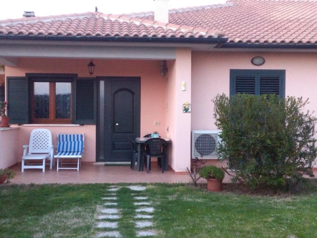 Residence Ai Campi Da Golf Saturnia Exterior foto